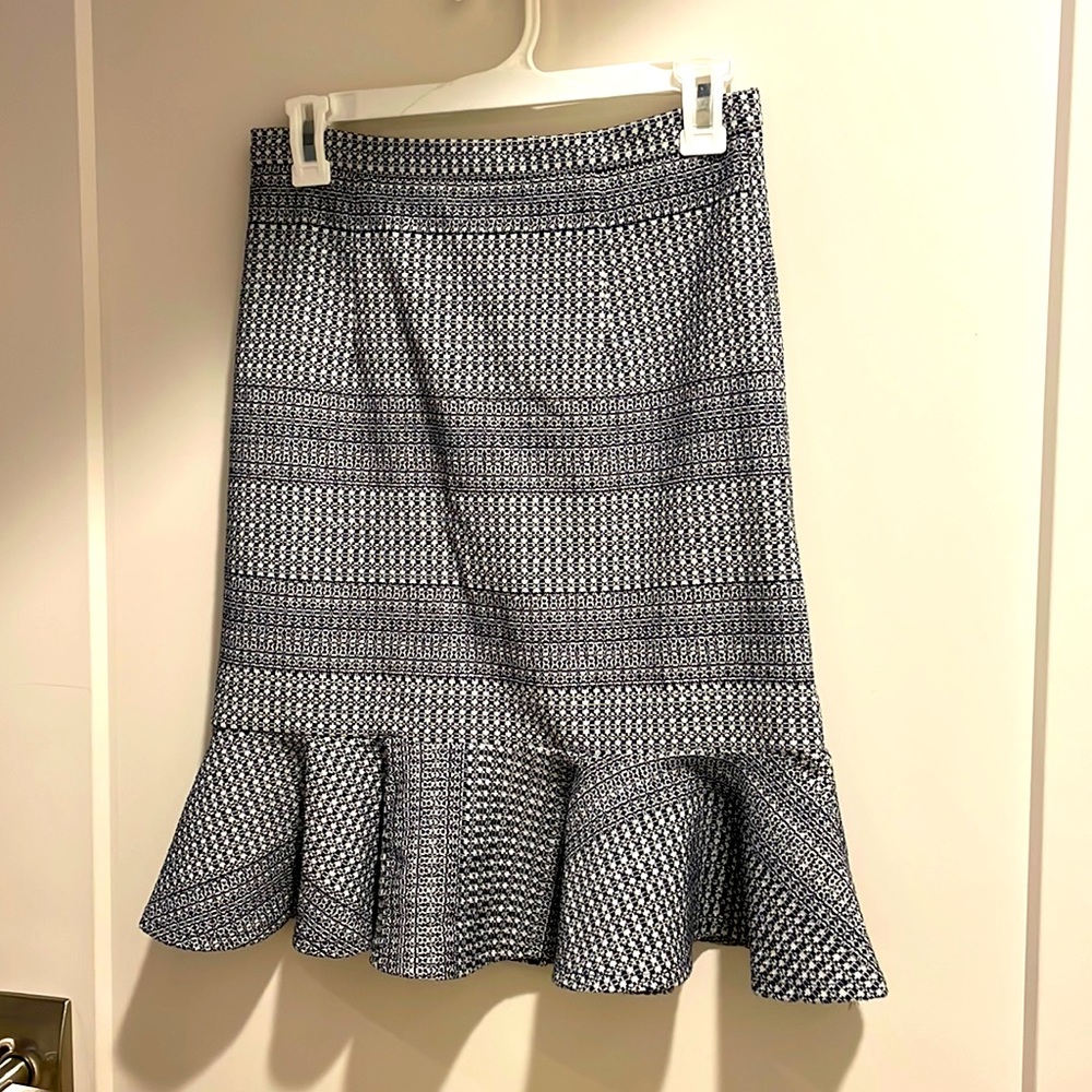 Peplum business skirt